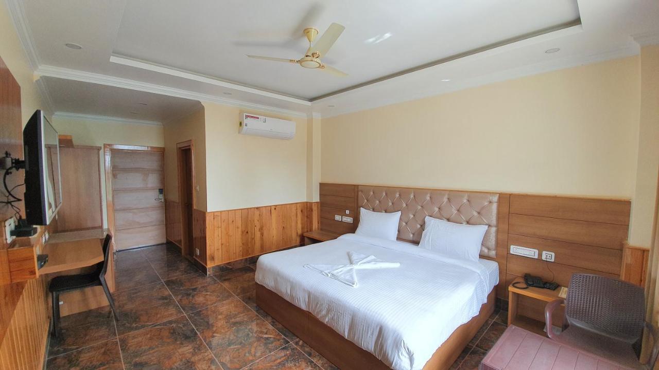 Nomadic Inn Dharamsala Zewnętrze zdjęcie