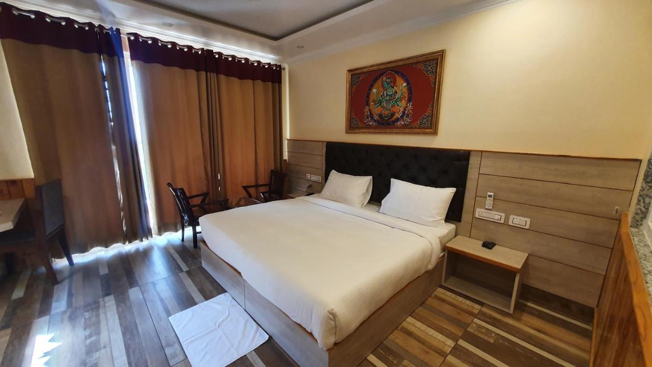 Nomadic Inn Dharamsala Zewnętrze zdjęcie