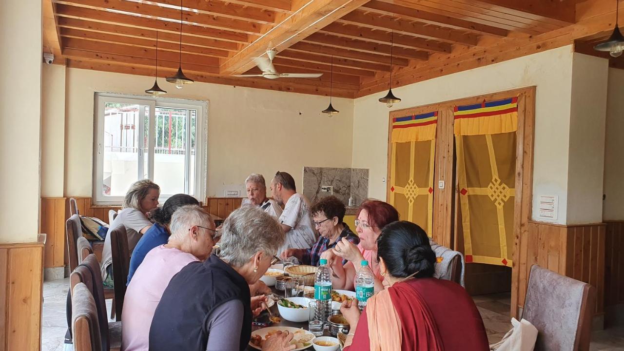 Nomadic Inn Dharamsala Zewnętrze zdjęcie