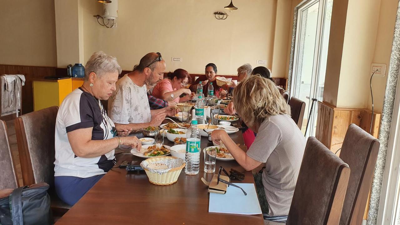 Nomadic Inn Dharamsala Zewnętrze zdjęcie