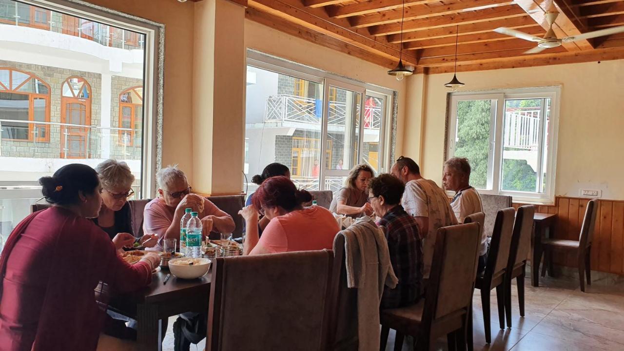 Nomadic Inn Dharamsala Zewnętrze zdjęcie