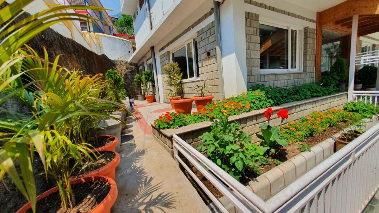 Nomadic Inn Dharamsala Zewnętrze zdjęcie