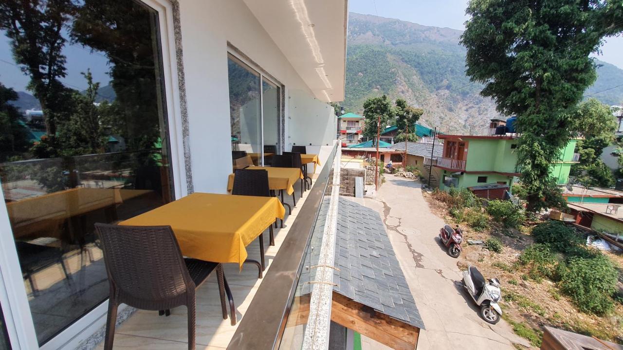 Nomadic Inn Dharamsala Zewnętrze zdjęcie