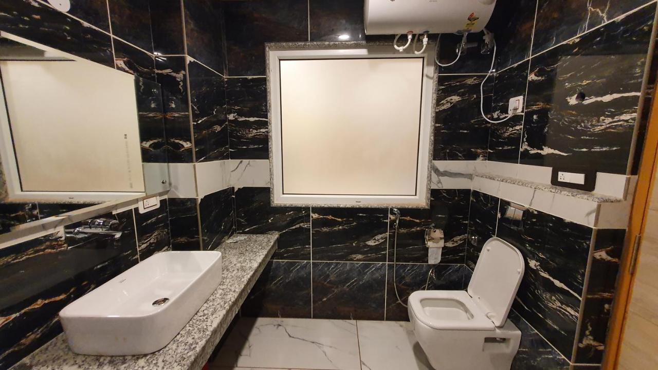 Nomadic Inn Dharamsala Zewnętrze zdjęcie
