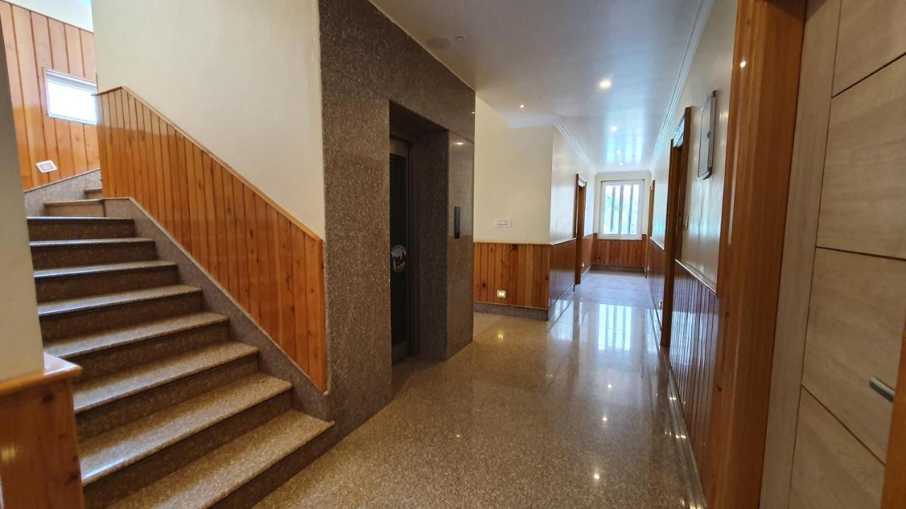 Nomadic Inn Dharamsala Zewnętrze zdjęcie
